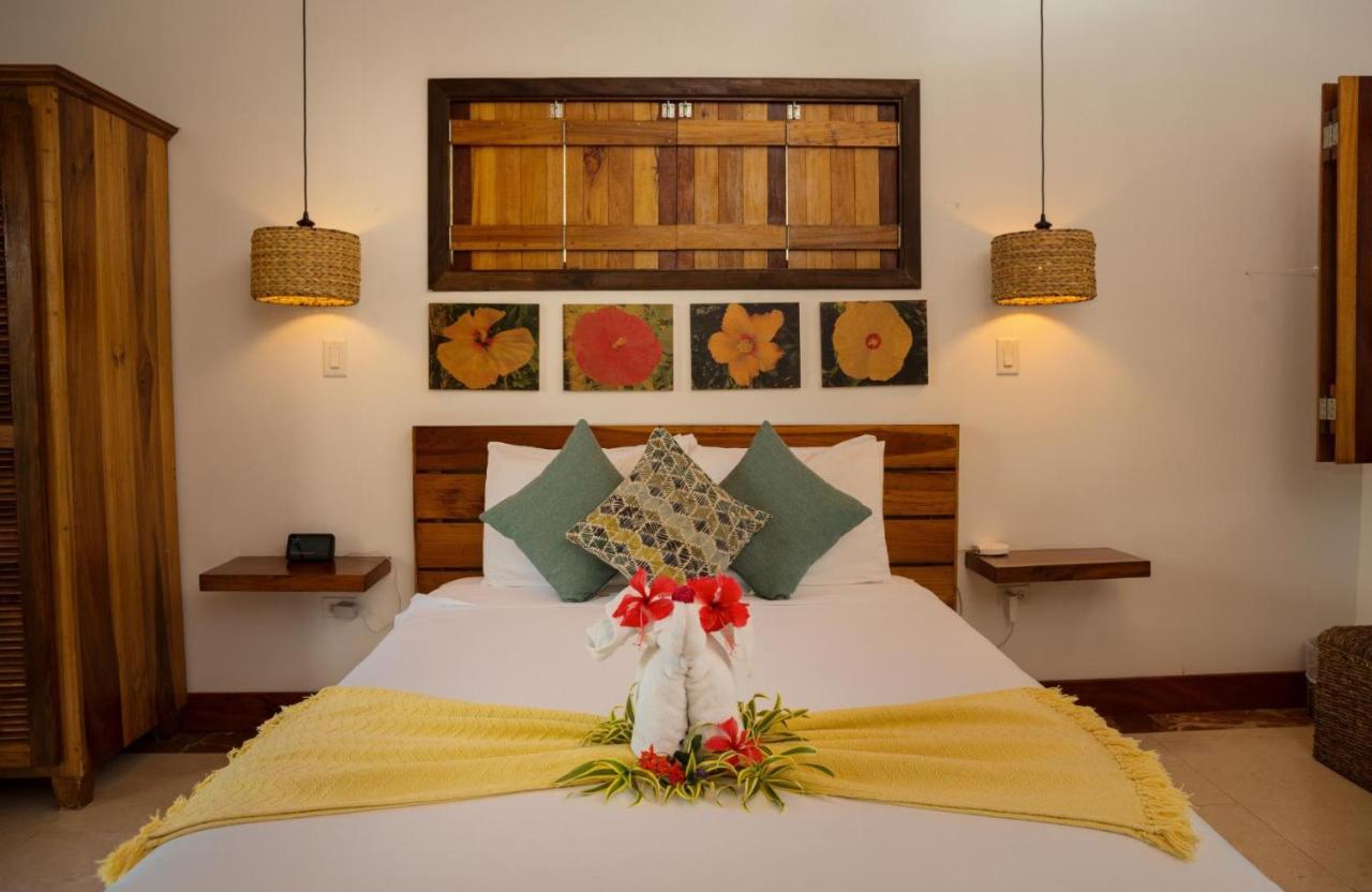 Little Harvest Caye - Your Own Private Island Placencia Exterior foto