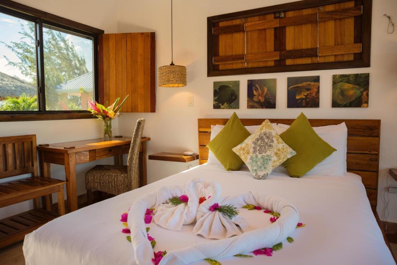 Little Harvest Caye - Your Own Private Island Placencia Exterior foto